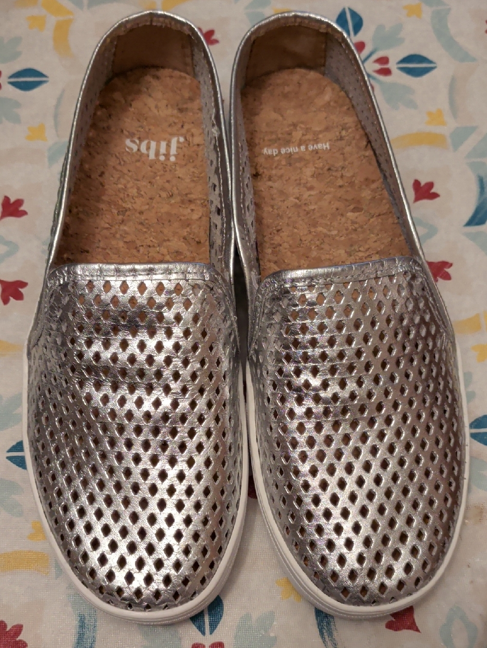 Jibs Shoes